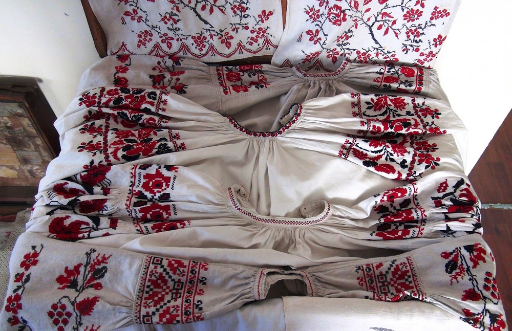 Русский костюм как вид народного творчества