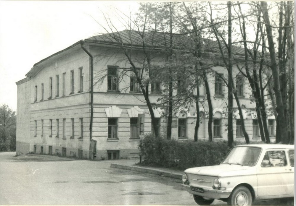 Здесь в Рузе притаилась старина…